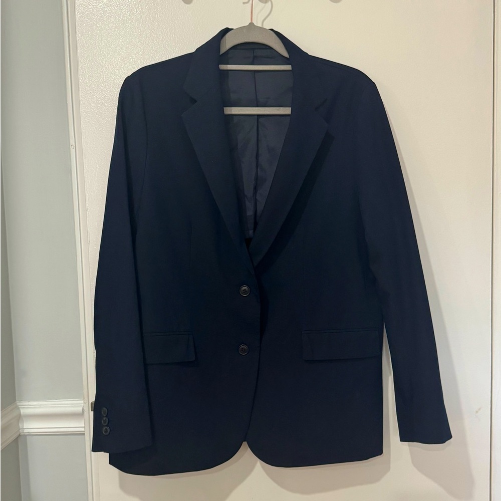 Uniqlo Relaxed Tailored Blazer in Navy